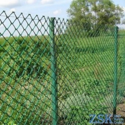 заборы из сетки рабицы - евро рабица ➤ 50х50х2,5мм ➤ Производится в Украине, высокое качество, изготавливается из оцинкованной проволоки с разной ячейкой. ➤ сетка рабица пвх производство Украина, склад Киев ЗСК