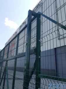 направляющий столб откатных ворота